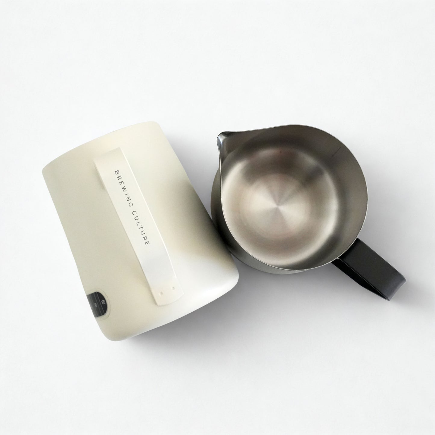 BC Pro Milk Jug with Thermometer Sticker