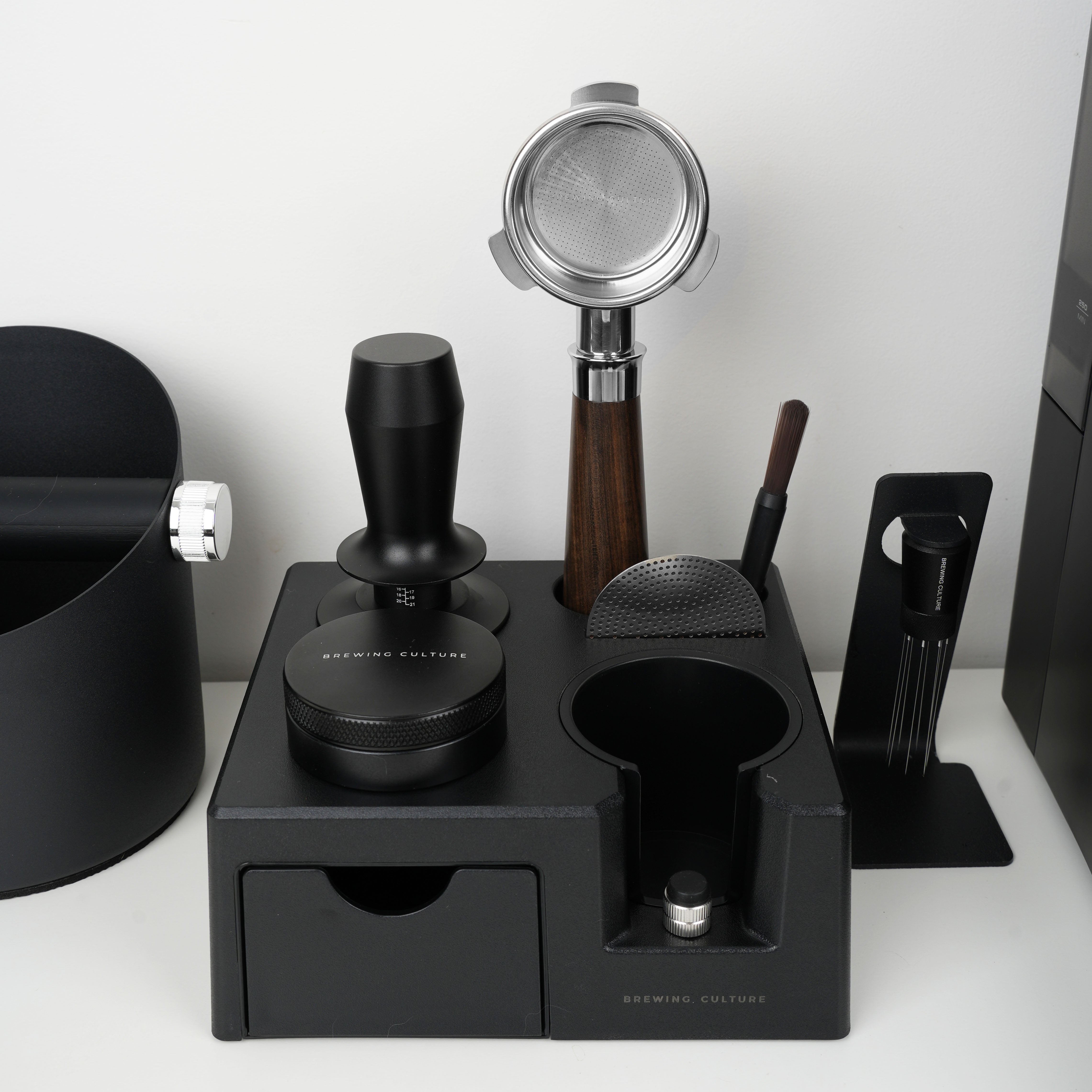 BC Breville Bottomless Portafilter 54mm - Blackwood – Brewing Culture