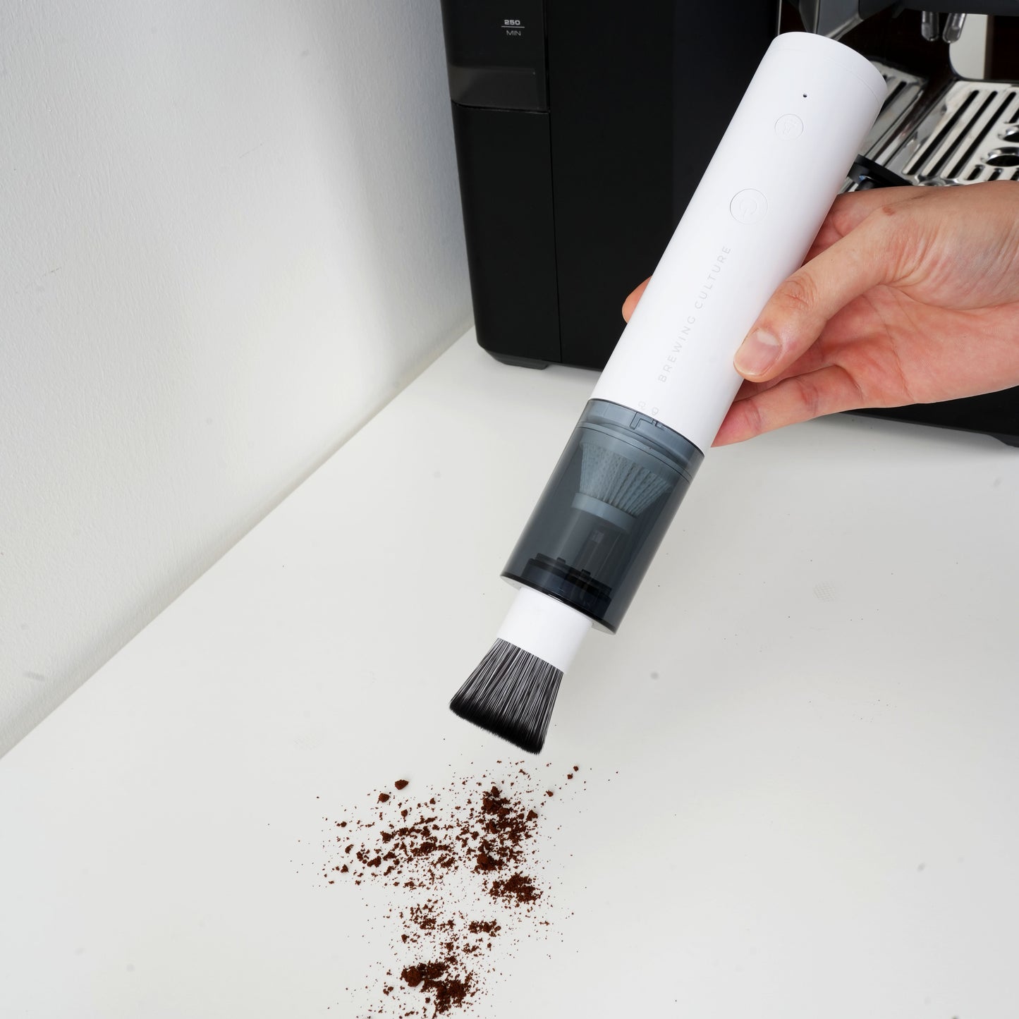 BC Barista Coffee Vacuum Cleaner White