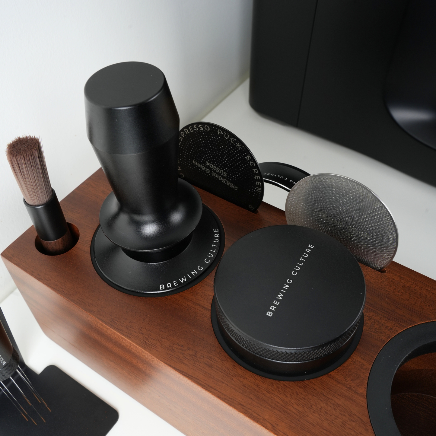 BC  Mahogany Tamping Station W1