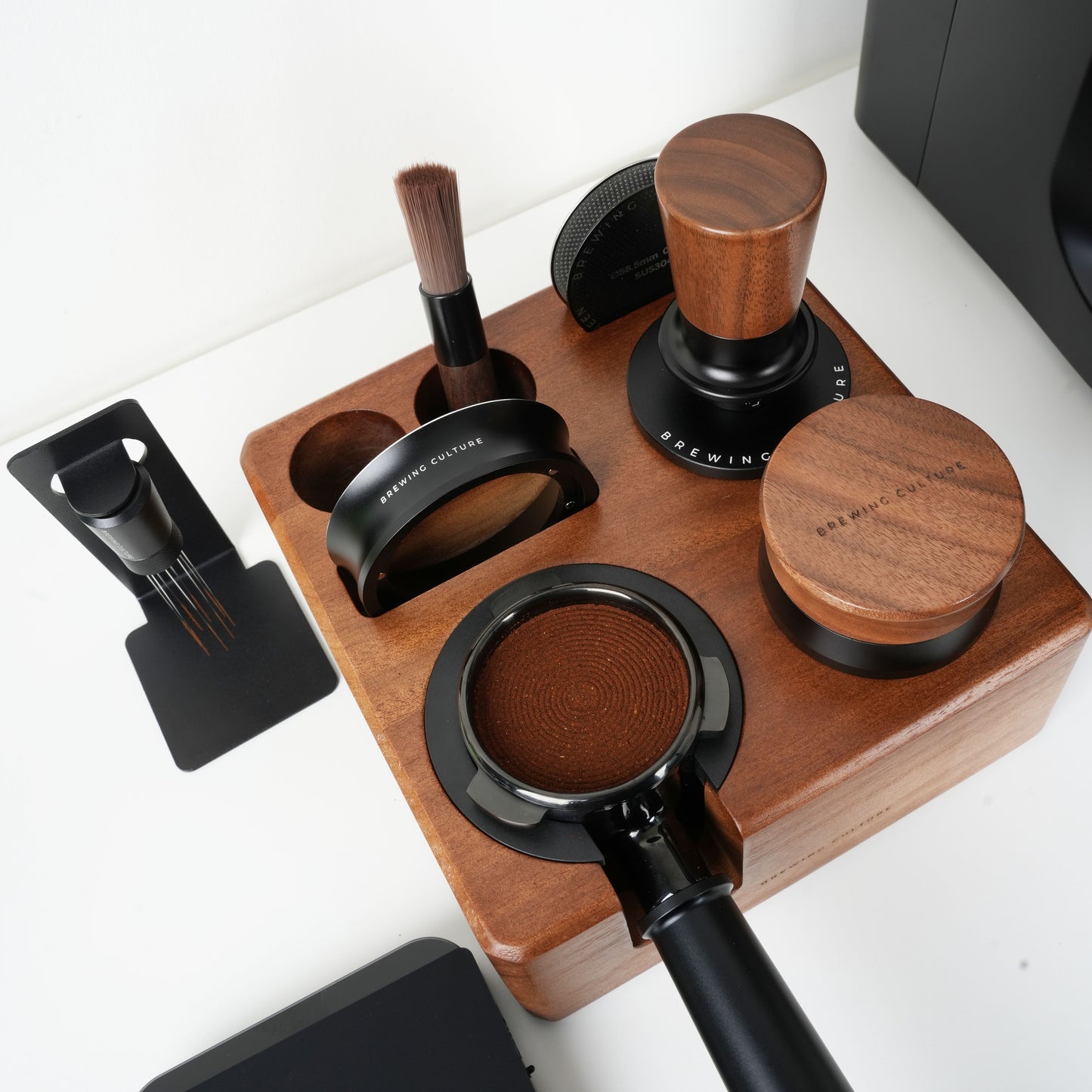BC Auto-Levelling Tamper Black/Walnut